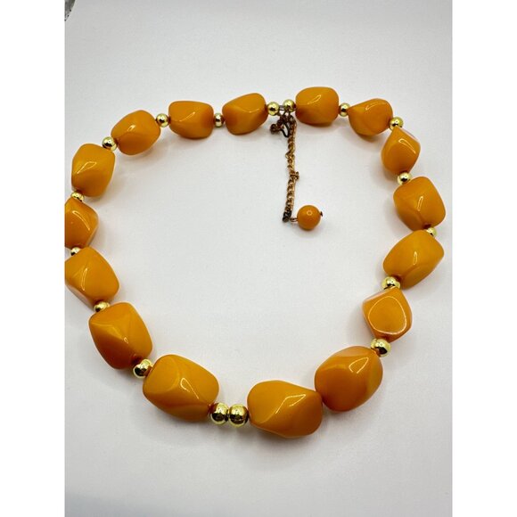 Vintage Retro Chic Bakelite Chunky Necklace Yellow Butterscotch Mid Century Mod - Picture 4 of 4